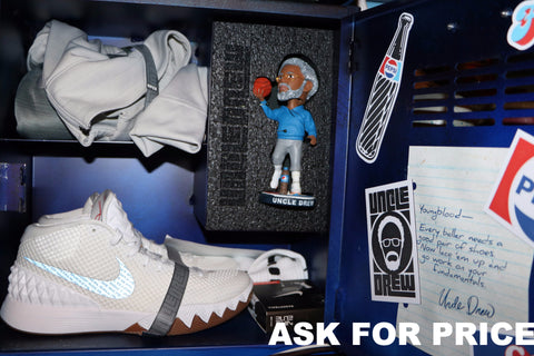 Kyrie Irving Uncle Drew Locker   DS